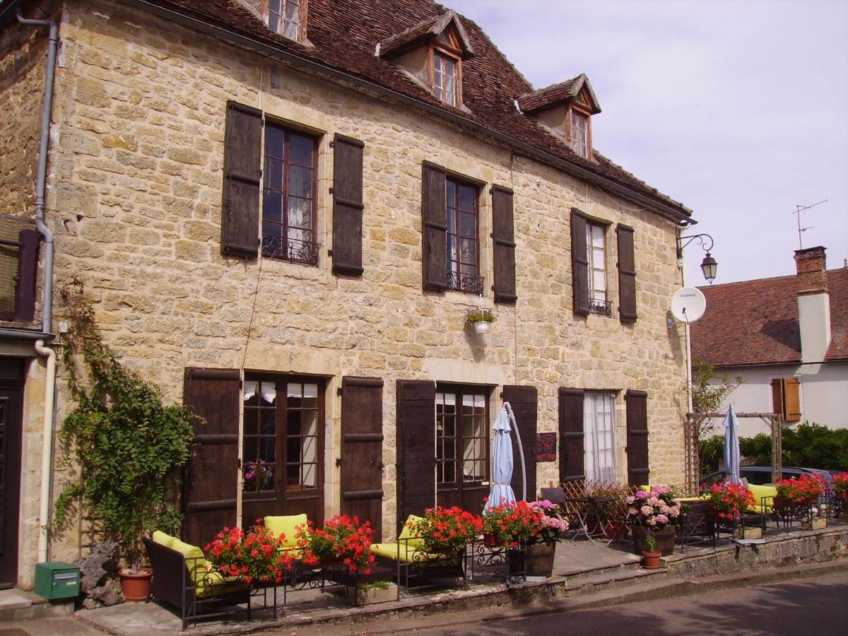 Отель Le Petit Dragon Rouge Miers Экстерьер фото